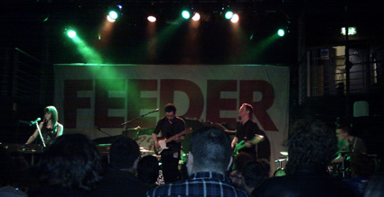 Storyfold supporting Feeder