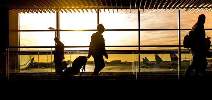 Travelling between the UK and Ireland // What Travel Documents do I need?